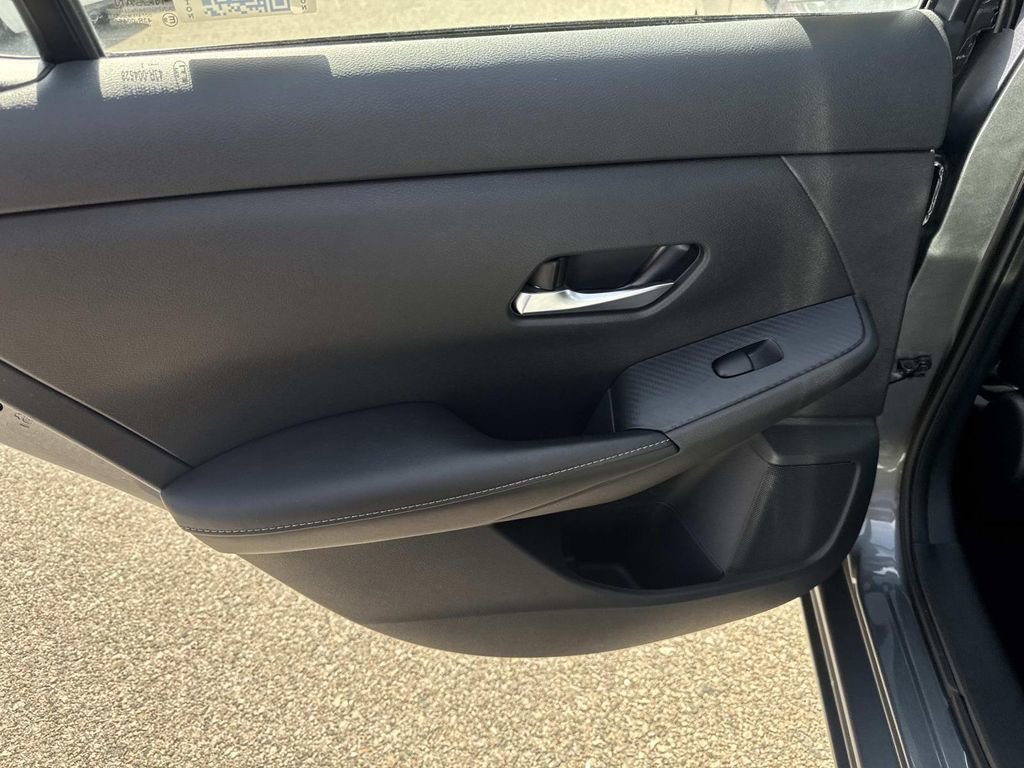 Used 2022 Nissan Sentra S w/ Electronics Package FWD image 12