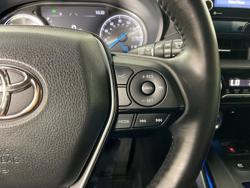 Used 2022 Toyota Venza XLE AWD/4WD image 25