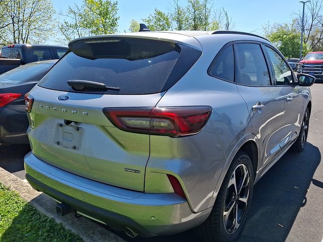 Certified 2023 Ford Escape ST-Line Elite w/ Class II Trailer Tow Package AWD/4WD image 8