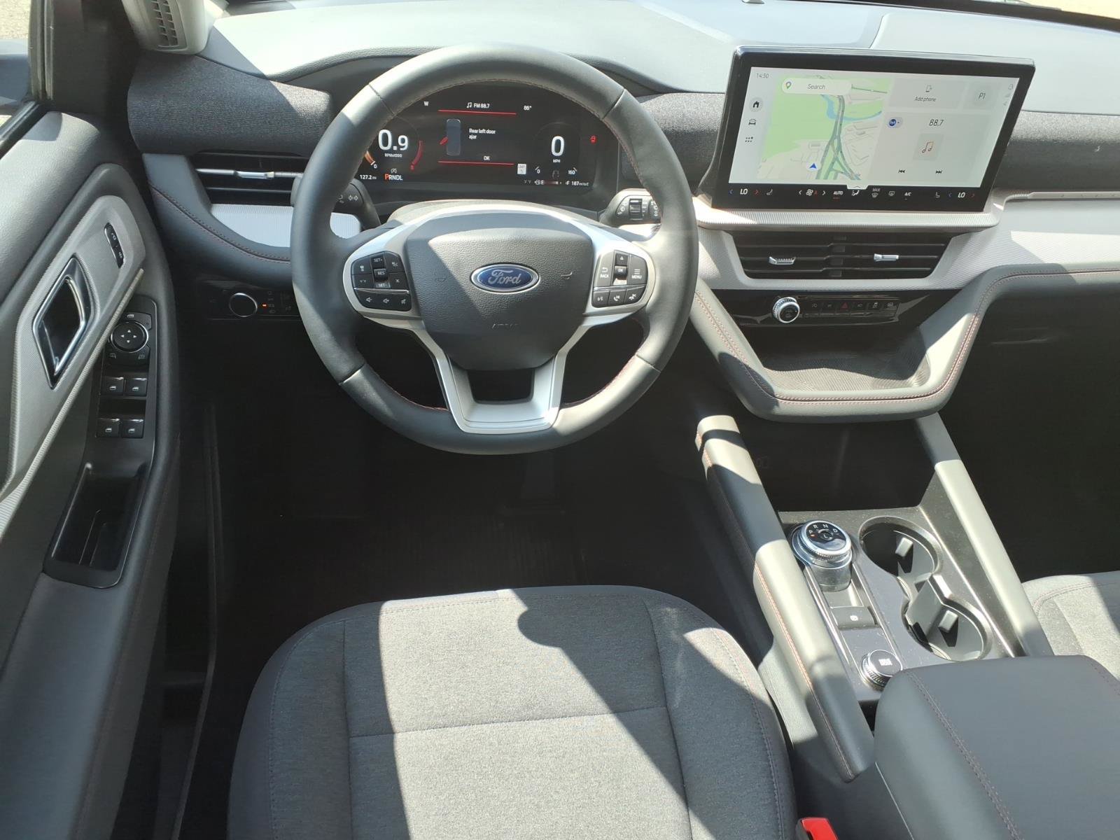 Certified 2026 Ford Explorer Active AWD/4WD image 7