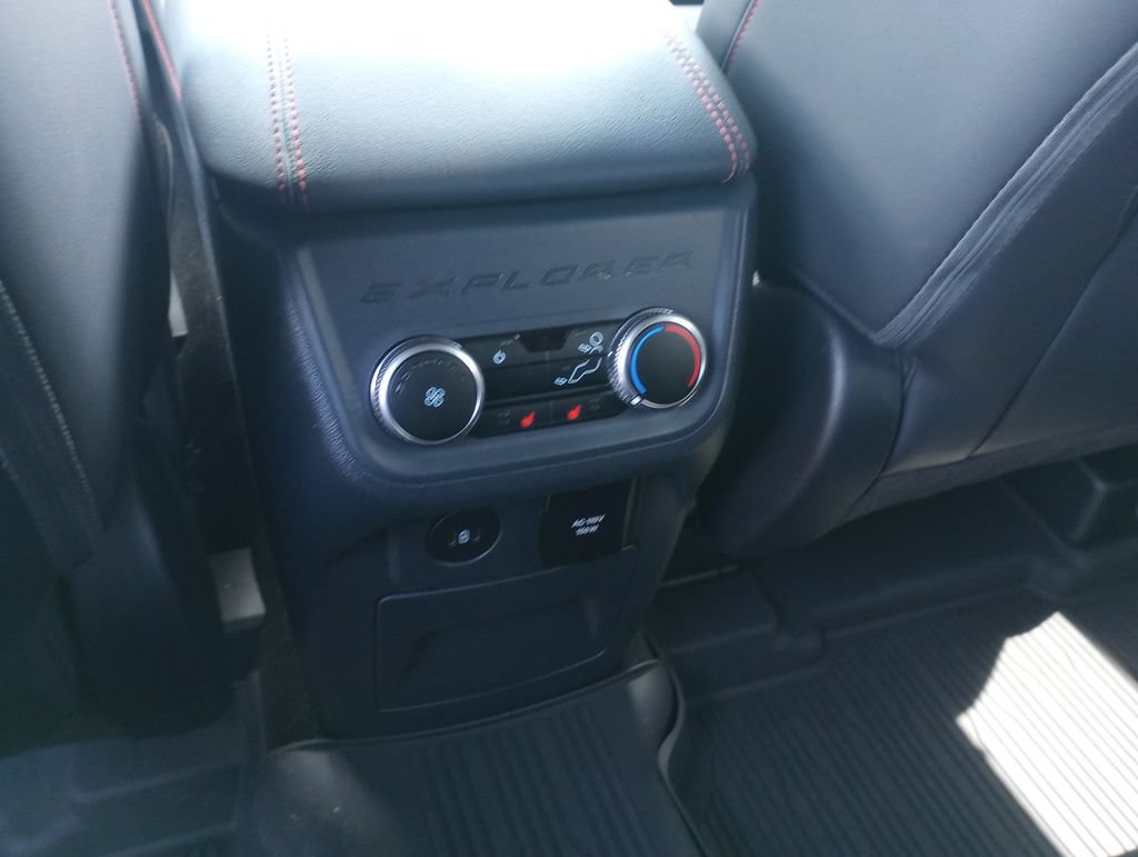 Certified 2025 Ford Explorer ST RWD image 18