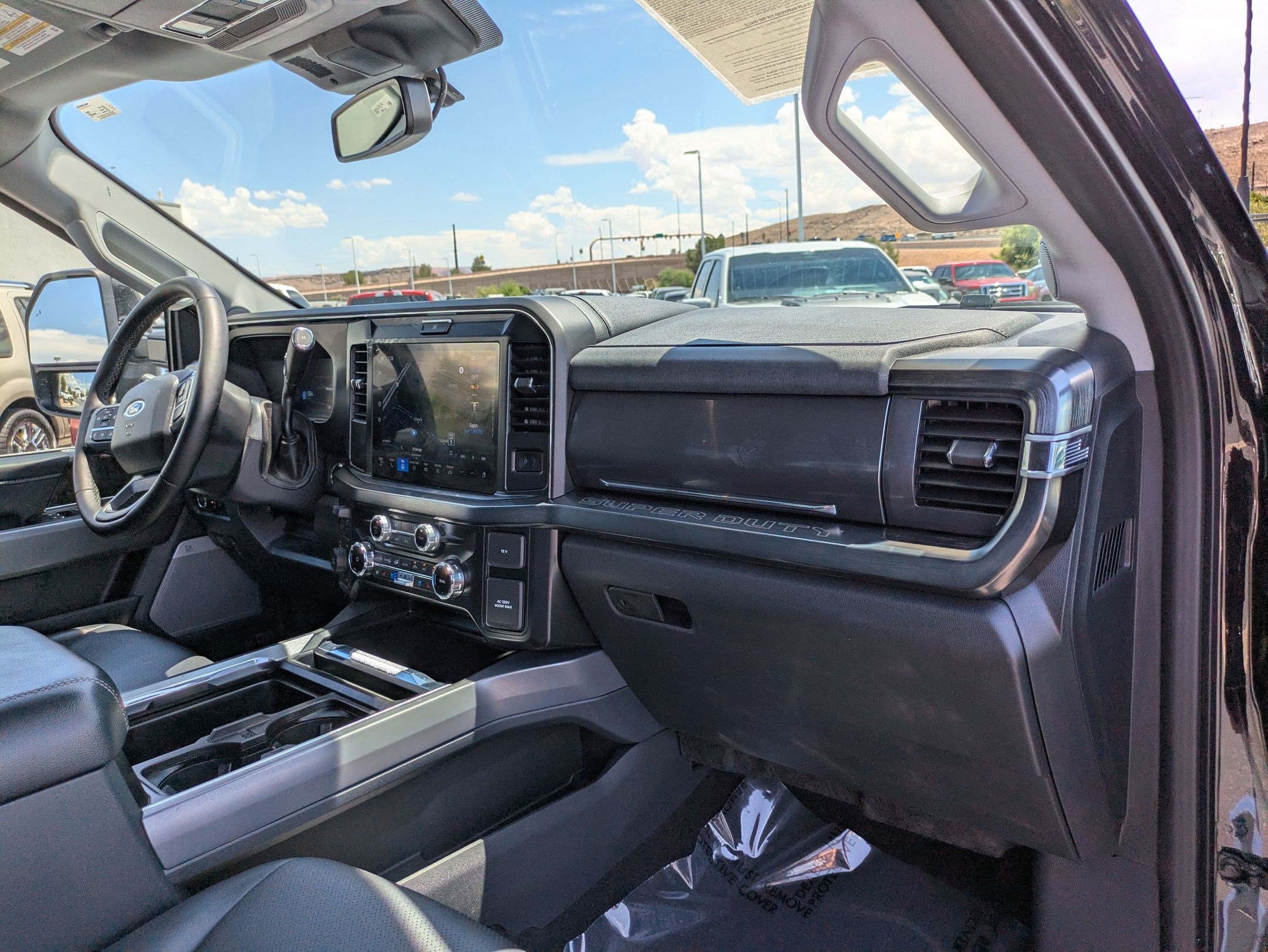 Certified 2025 Ford F250 Lariat AWD/4WD image 32