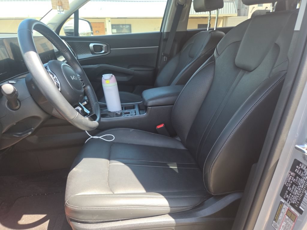 Used 2025 Kia Sorento S w/ Panoramic Sunroof Package FWD image 22