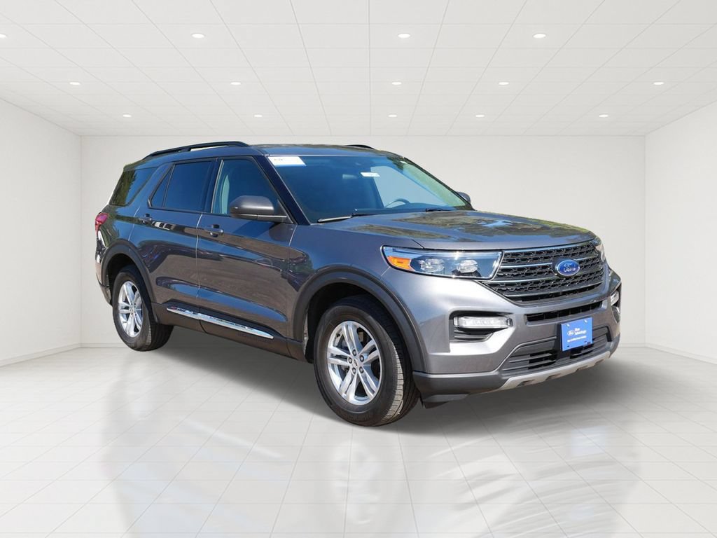 Certified 2022 Ford Explorer XLT w/ Equipment Group 202A
