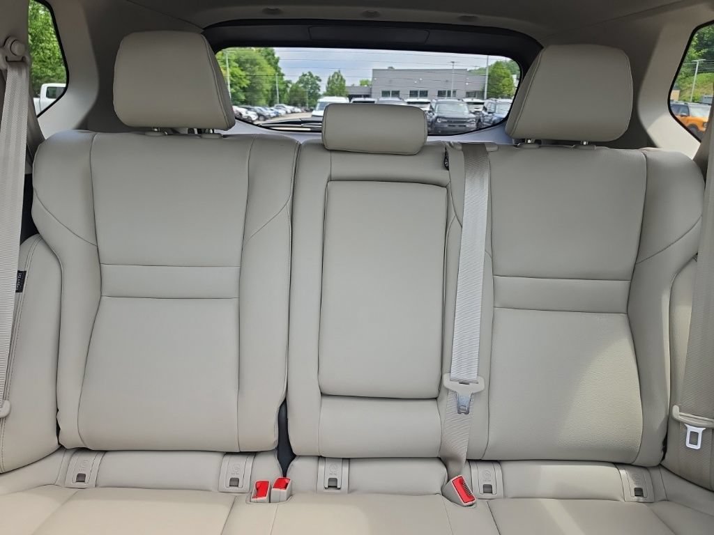 Used 2023 Nissan Rogue SL AWD/4WD image 23
