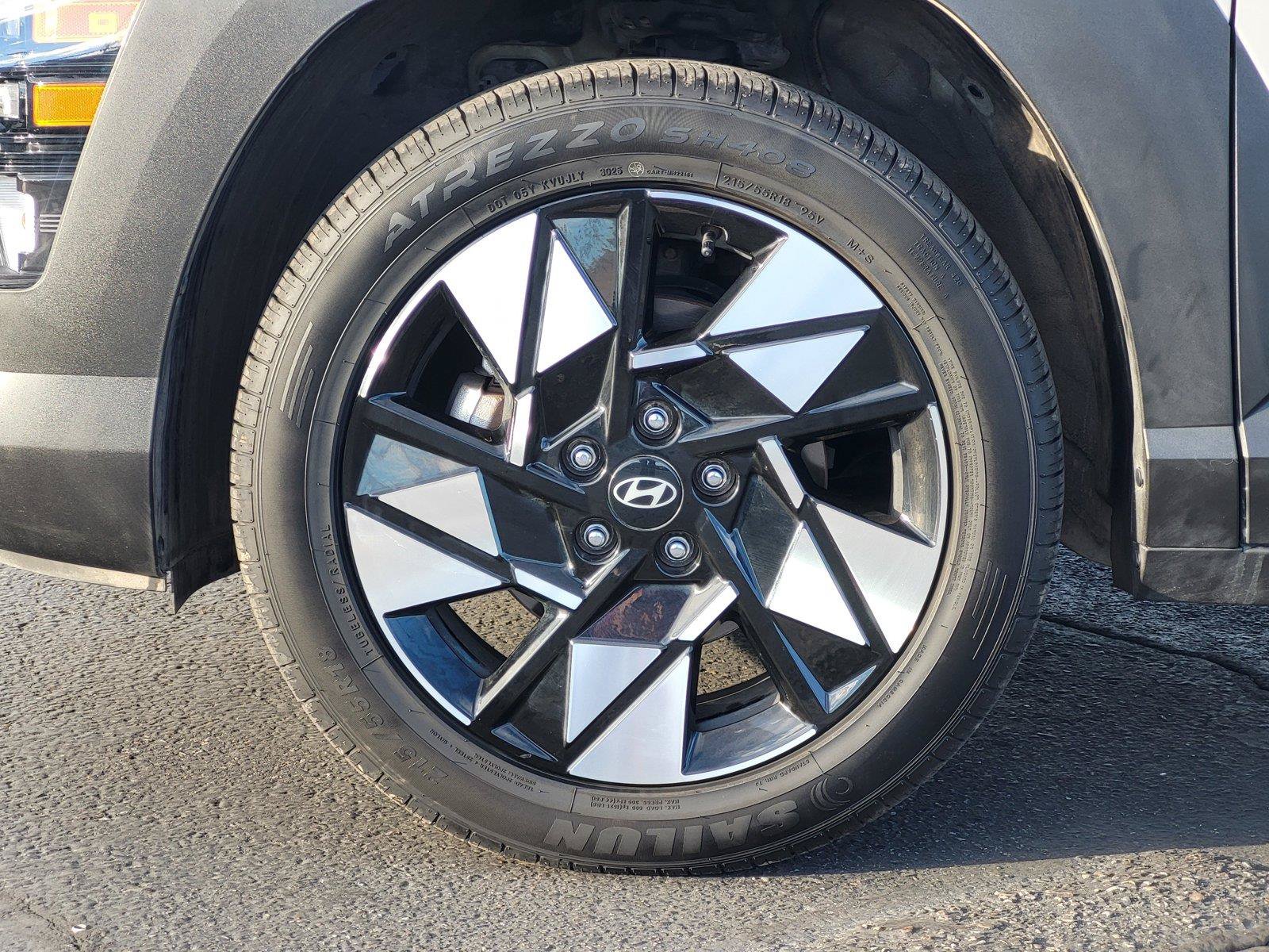 Used 2025 Hyundai Kona SEL FWD image 11