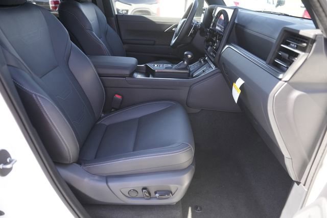 Used 2025 Lexus GX 550 w/ Cold Area Package image 19