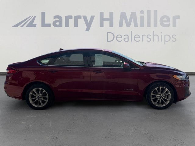 Certified 2019 Ford Fusion SE FWD image 6