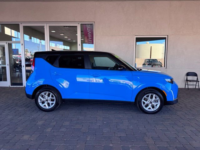 Used 2025 Kia Soul S FWD image 6