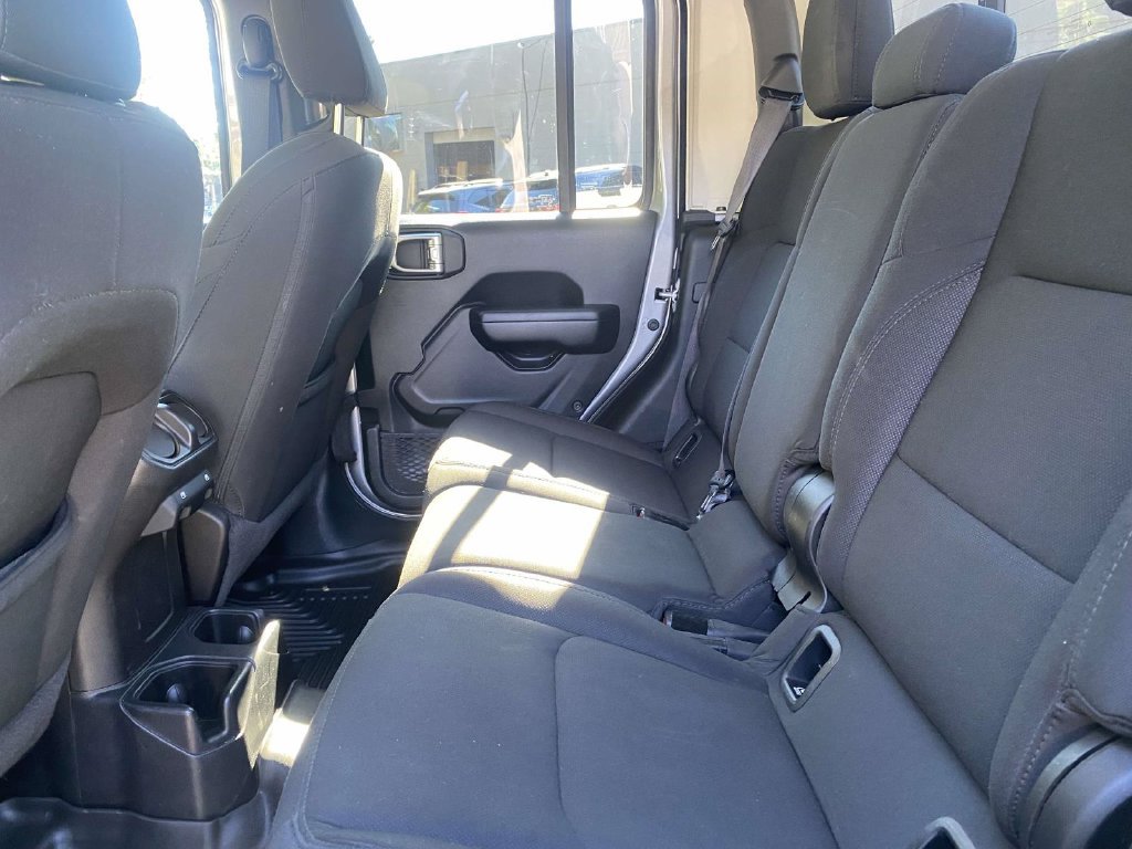 Used 2021 Jeep Gladiator Sport AWD/4WD image 11