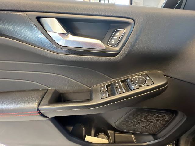 Certified 2022 Ford Escape SEL w/ SEL Stealth AWD Package image 25