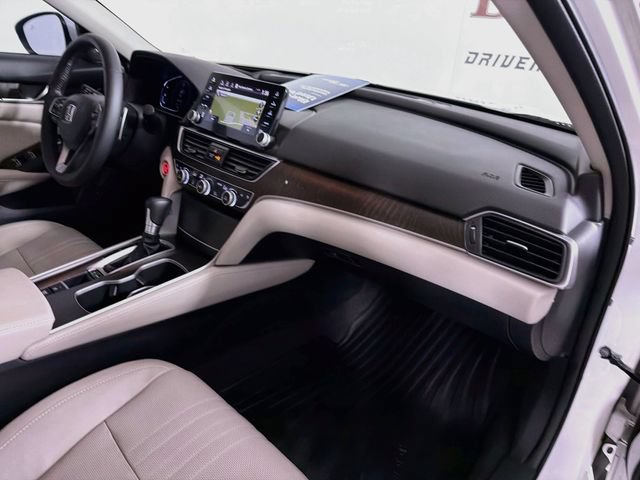 Used 2018 Honda Accord Touring image 35