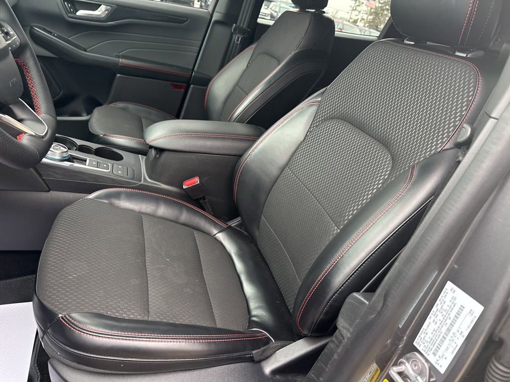 Certified 2024 Ford Escape ST-Line image 12