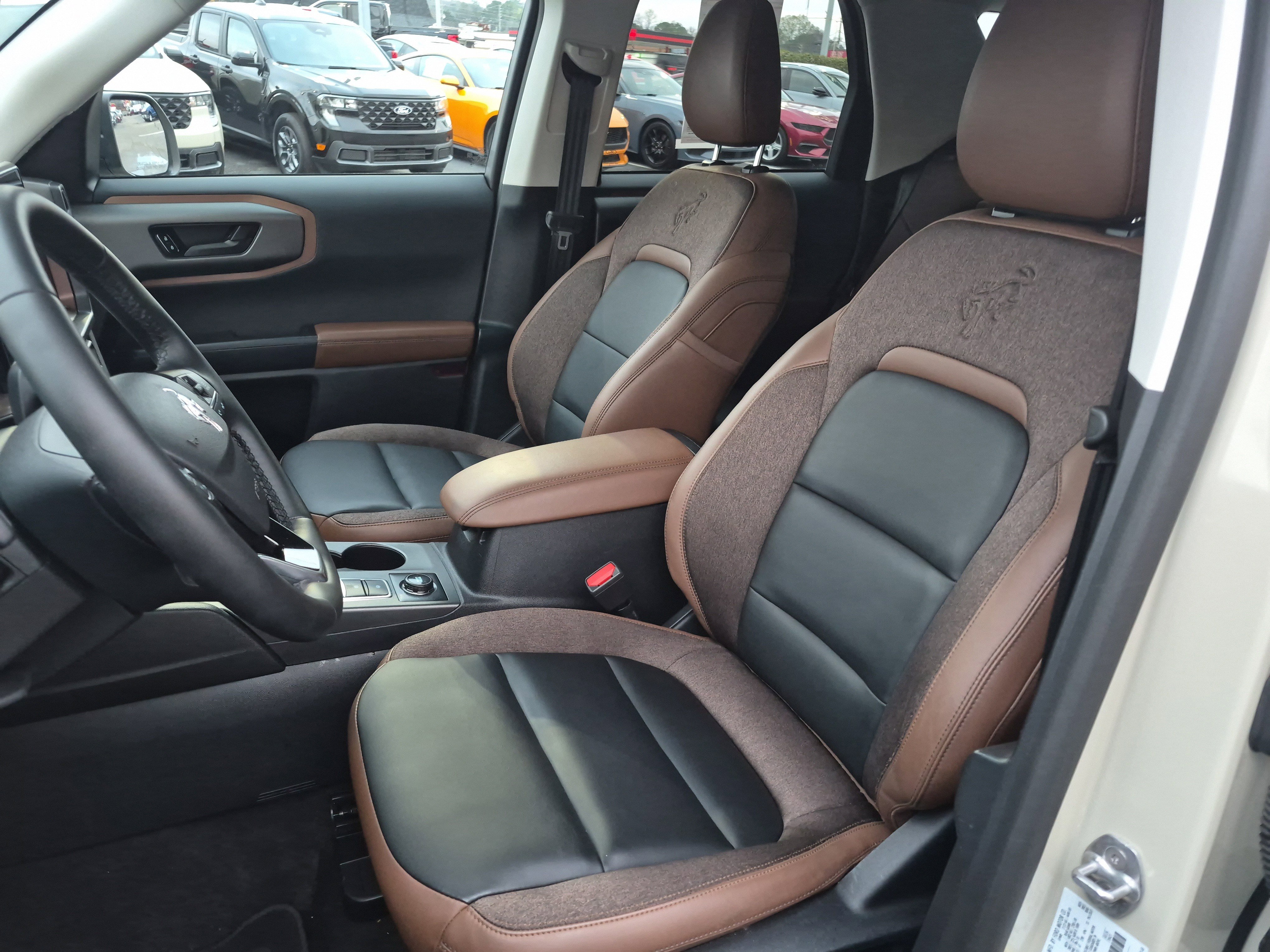 Certified 2025 Ford Bronco Sport Outer Banks w/ Outer Banks Tech Package+ image 11