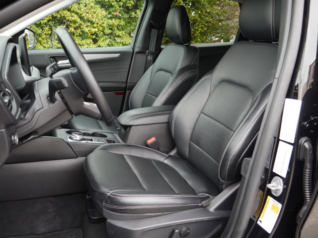 Certified 2025 Ford Escape Platinum AWD/4WD image 33