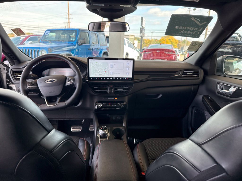 Certified 2023 Ford Escape ST-Line w/ Tech Pack #1 AWD/4WD image 14