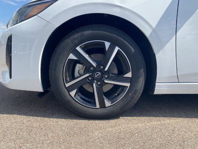 Used 2024 Nissan Sentra SV image 11
