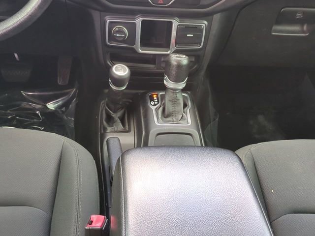 Used 2018 Jeep Wrangler Unlimited Sport image 19