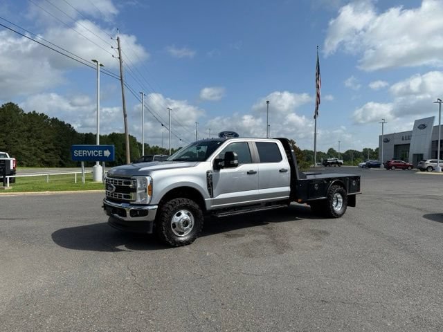 Certified 2024 Ford F350 XL w/ XL Chrome Package AWD/4WD image 3