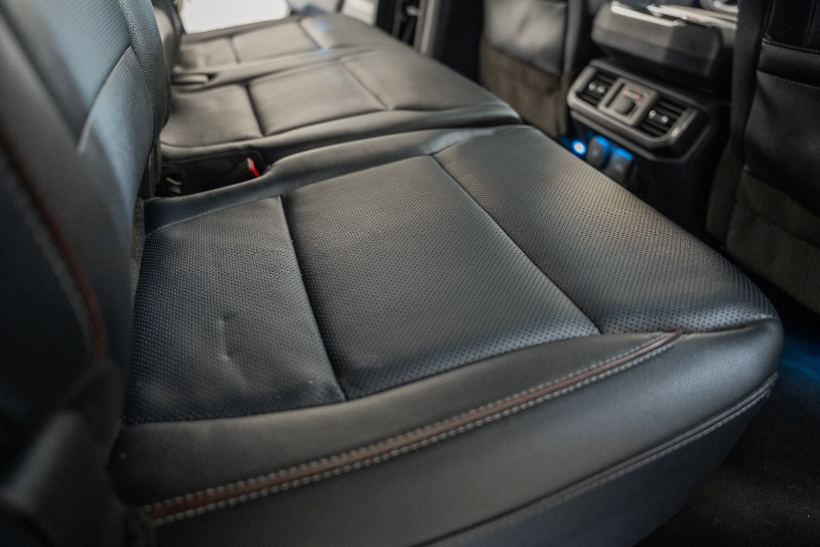 Certified 2023 Ford F150 Lariat w/ Equipment Group 502A High image 34