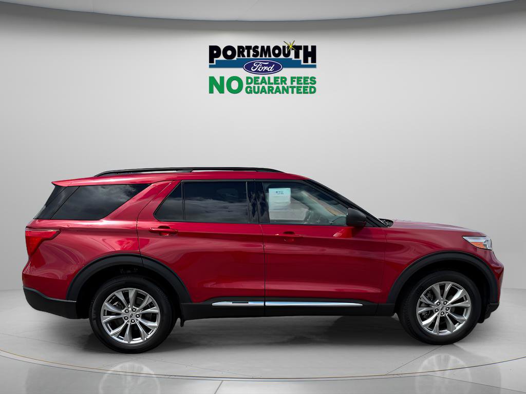 Certified 2022 Ford Explorer XLT w/ Equipment Group 202A AWD/4WD image 6