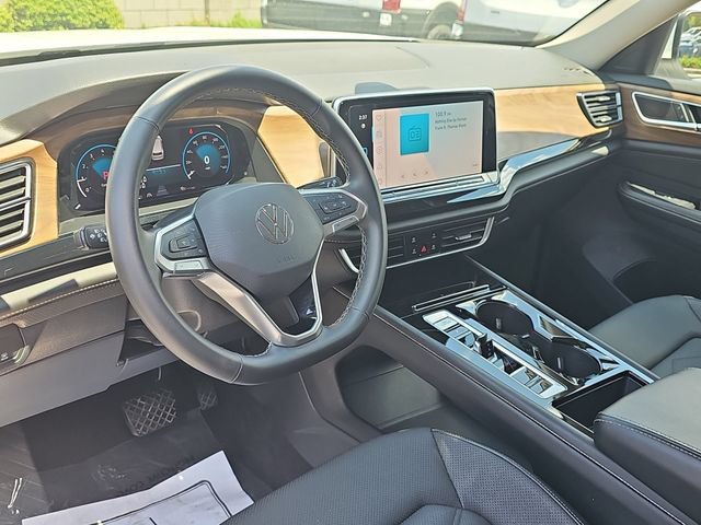 Used 2024 Volkswagen Atlas SE FWD image 18