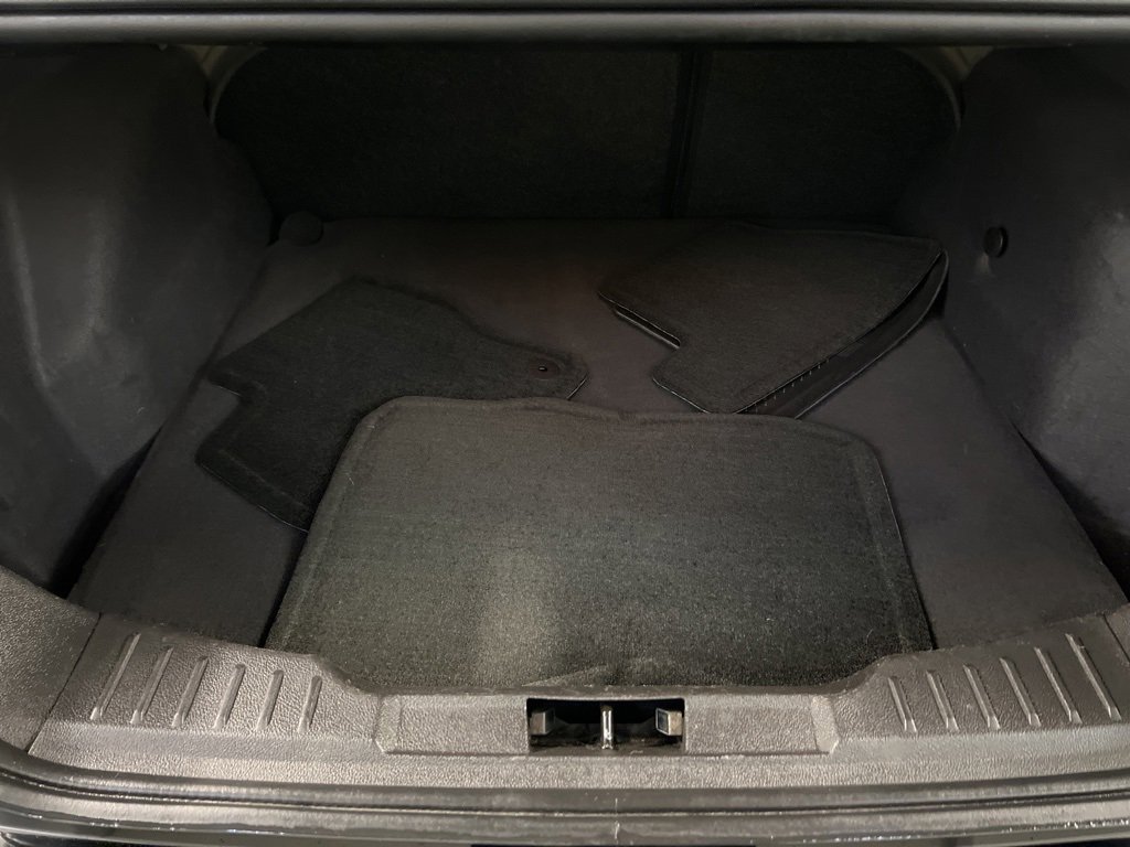 Certified 2018 Ford Focus SE w/ Cold Weather Package image 26