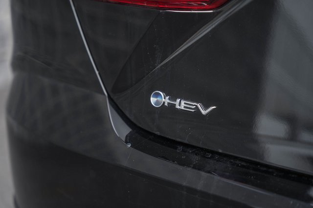 Used 2025 Toyota Camry LE image 11