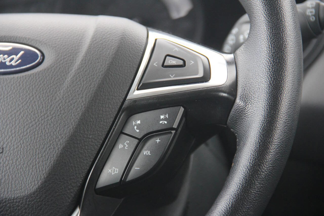 Certified 2024 Ford Edge SEL AWD/4WD image 17