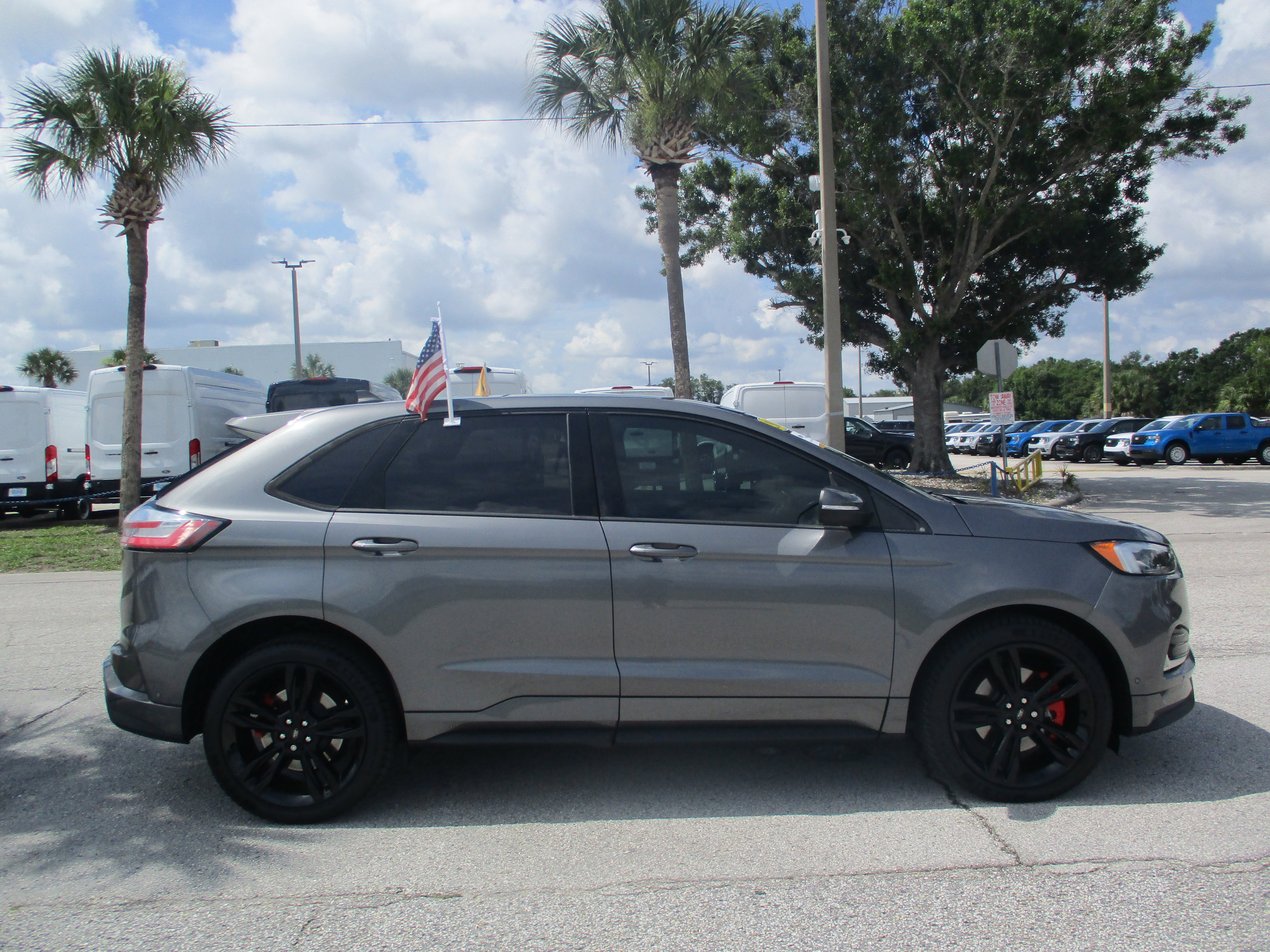 Certified 2021 Ford Edge ST w/ Equipment Group 401A AWD/4WD image 8