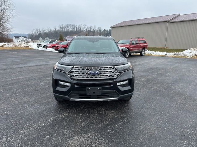 Certified 2022 Ford Explorer Limited w/ Limited Technology Package image 3