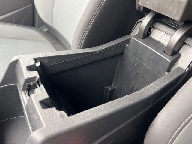 Certified 2019 Ford Escape SE image 18