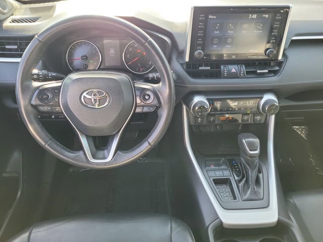 Used 2021 Toyota RAV4 XLE Premium FWD image 9