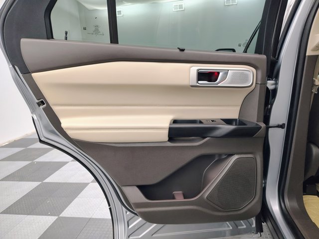 Certified 2020 Ford Explorer Platinum w/ Premium Technology Package AWD/4WD image 27
