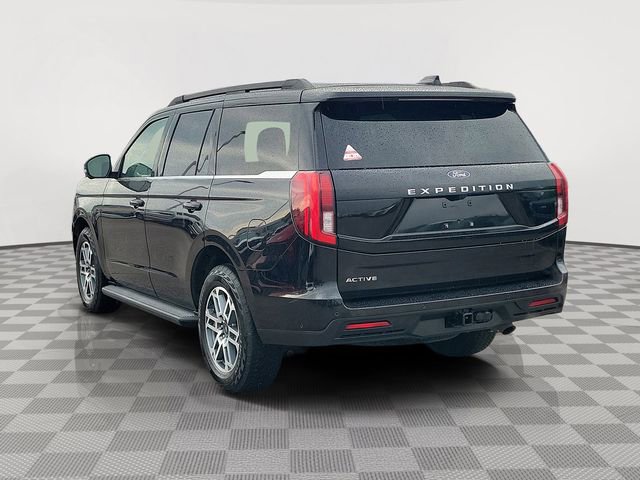 Certified 2025 Ford Expedition Active AWD/4WD image 3