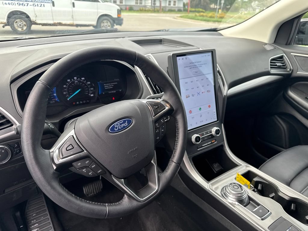Certified 2024 Ford Edge SEL w/ Convenience Package AWD/4WD image 11