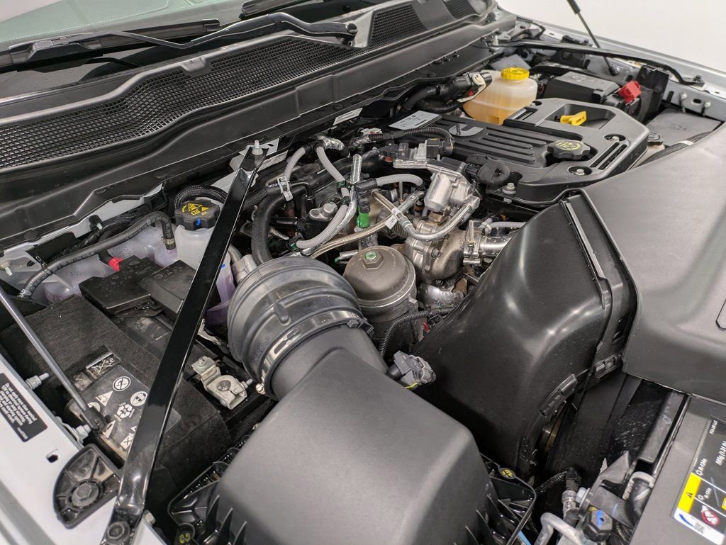 Used 2025 RAM 3500 Limited AWD/4WD image 34