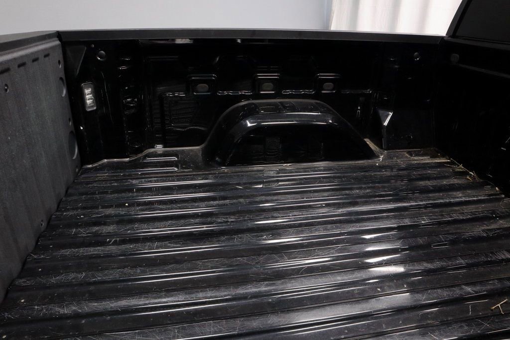 Used 2022 Chevrolet Silverado 1500 Custom image 13