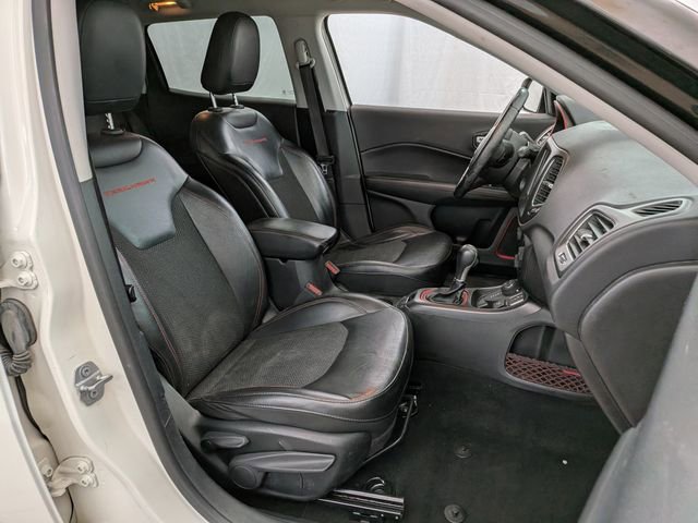 Used 2019 Jeep Compass Trailhawk AWD/4WD image 20