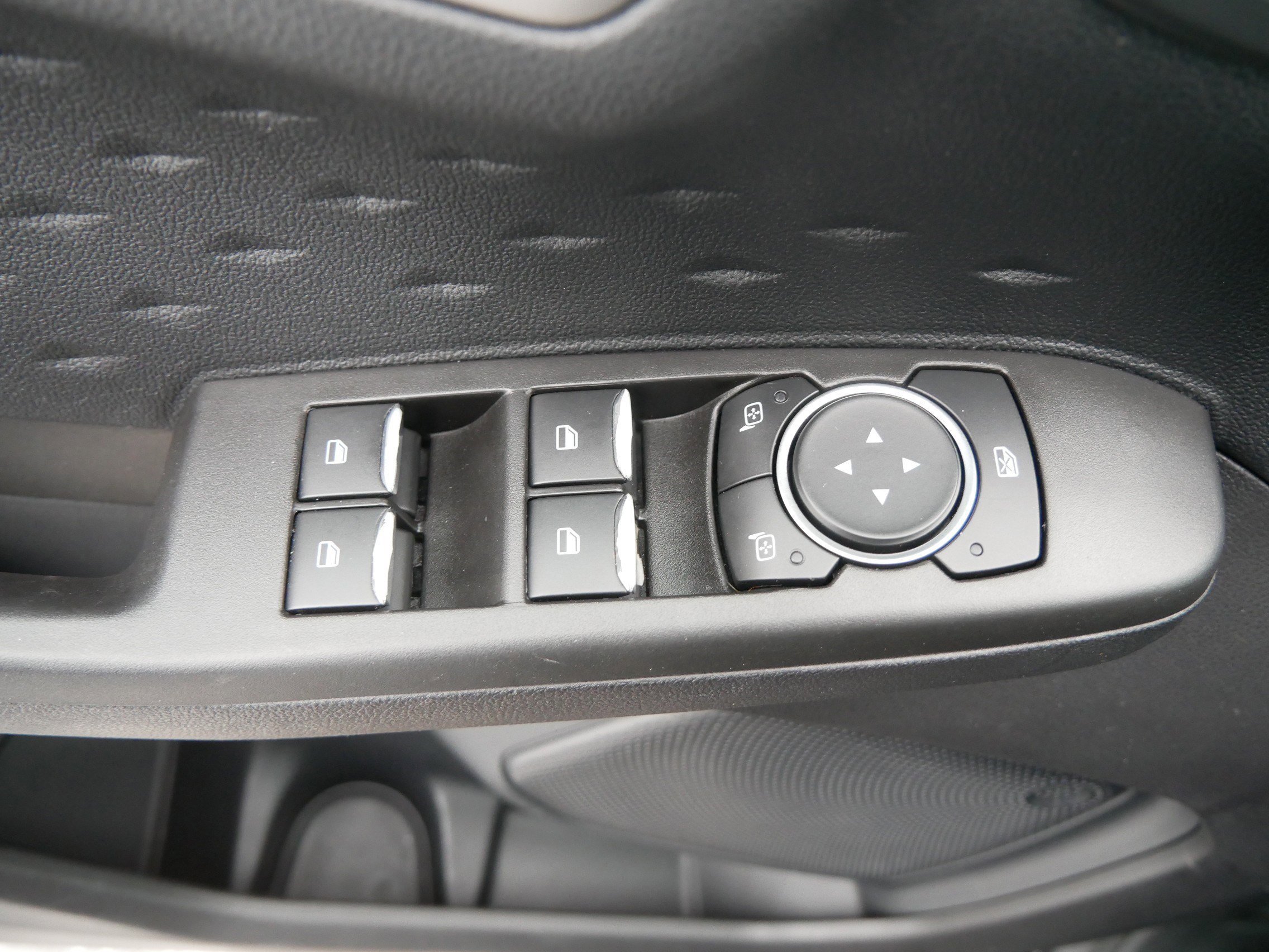 Certified 2020 Ford Escape SEL image 20