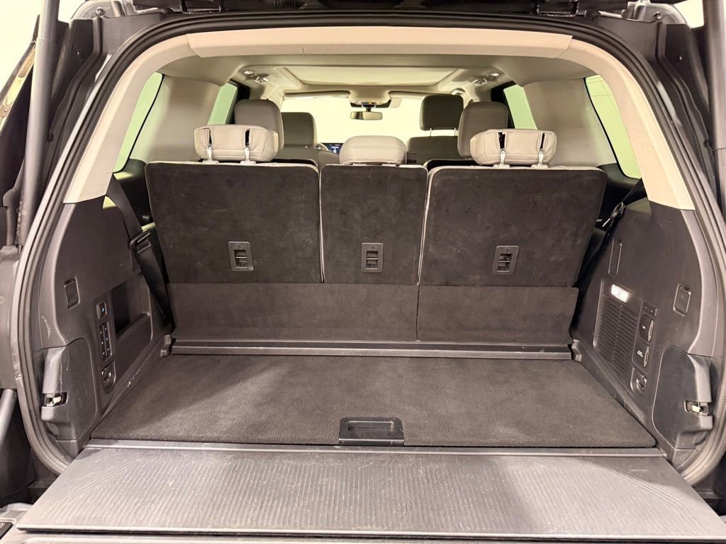 Certified 2025 Ford Expedition Active AWD/4WD image 14