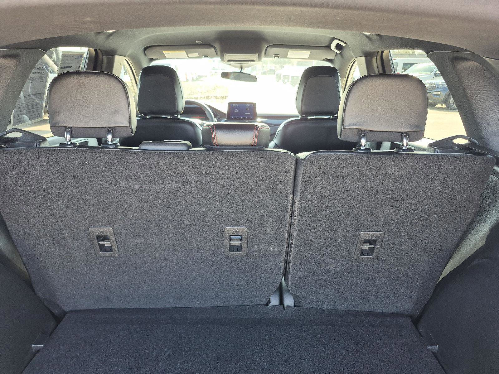 Certified 2024 Ford Escape ST-Line image 10