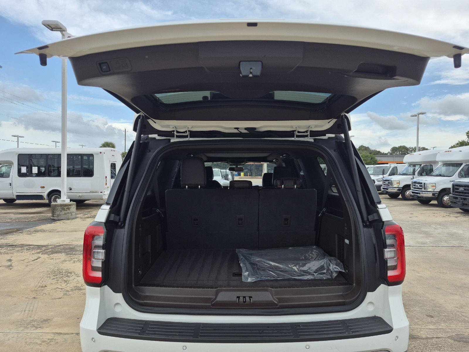 Certified 2022 Ford Expedition Max King Ranch AWD/4WD image 14