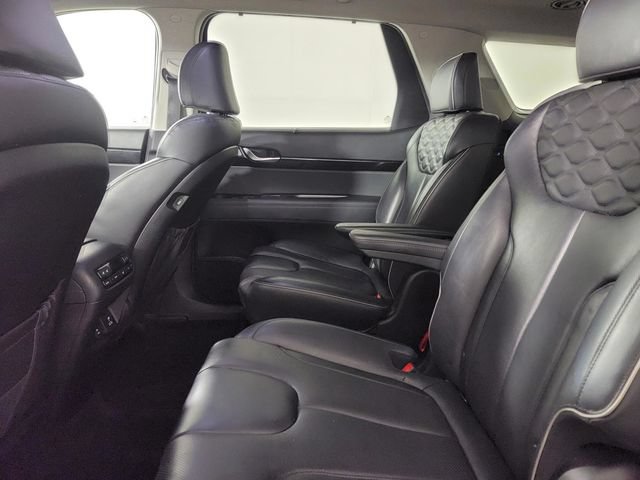 Used 2022 Hyundai Palisade Limited w/ Winter Package AWD/4WD image 15
