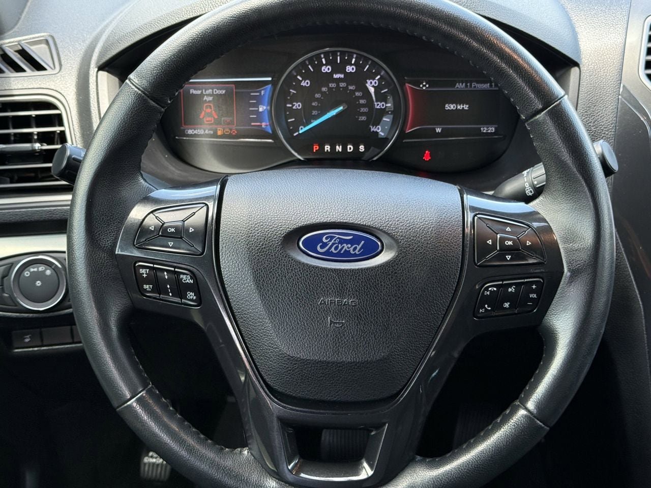 Certified 2019 Ford Explorer XLT w/ Equipment Group 202A FWD image 11