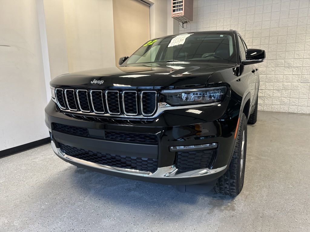 Used 2022 Jeep Grand Cherokee L Limited image 13