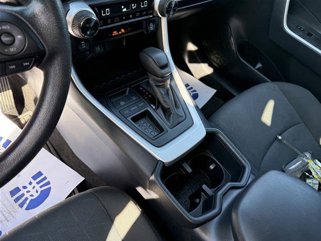 Used 2025 Toyota RAV4 XLE FWD image 19