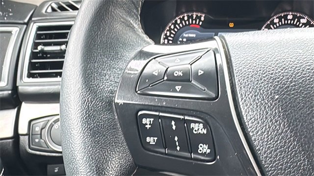 Certified 2017 Ford Explorer Platinum image 21