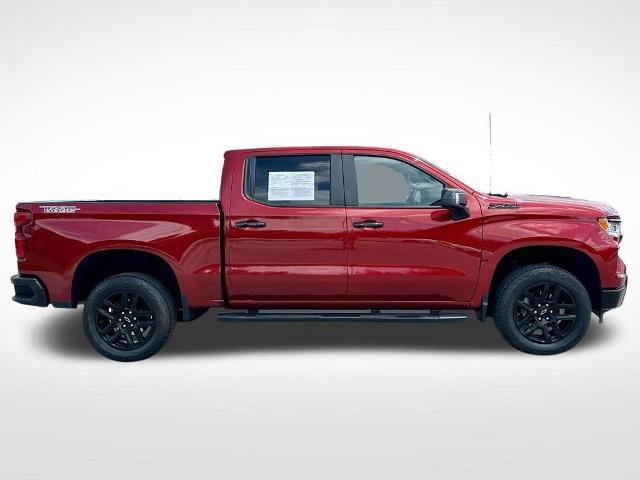 Used 2024 Chevrolet Silverado 1500 LT Trail Boss w/ LT Trail Boss Premium Package AWD/4WD image 2
