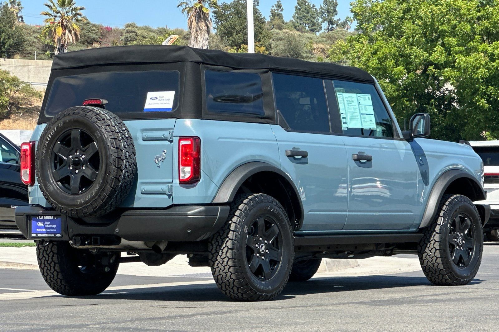 Certified 2022 Ford Bronco Black Diamond AWD/4WD image 3